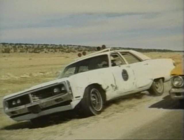 1972 Chrysler New Yorker in The Border