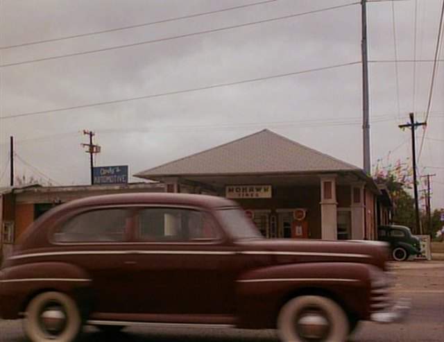 Ford Super De Luxe
