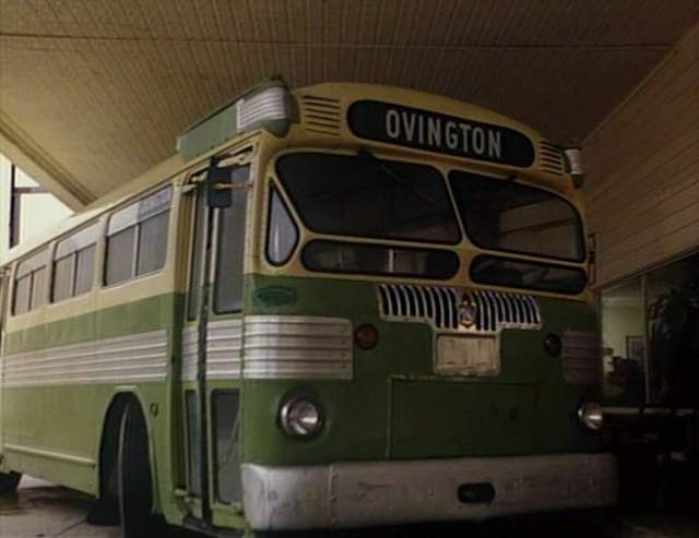 Twin Coach 41-S
