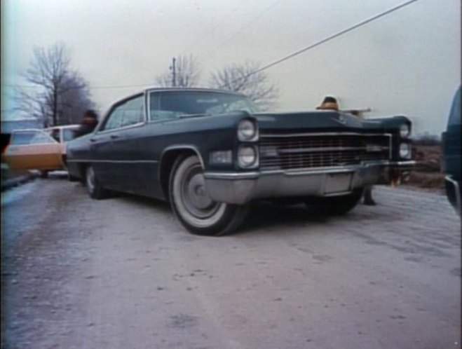 Cadillac Sedan DeVille