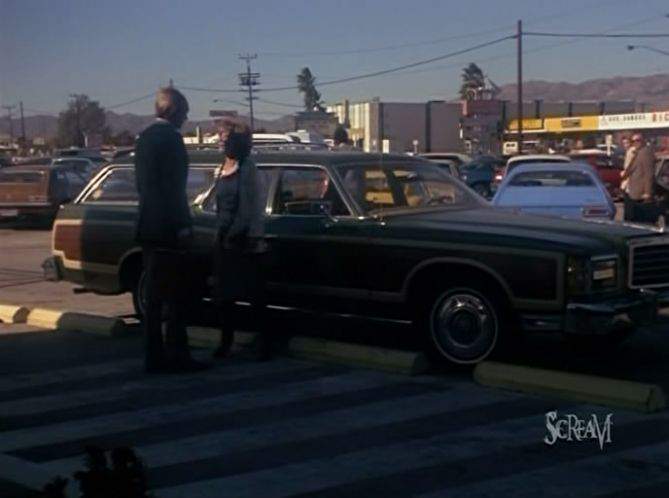 Ford LTD Country Squire