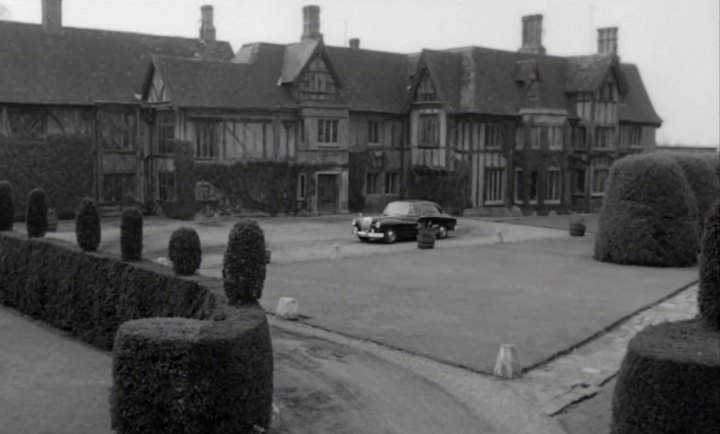 Daimler Majestic