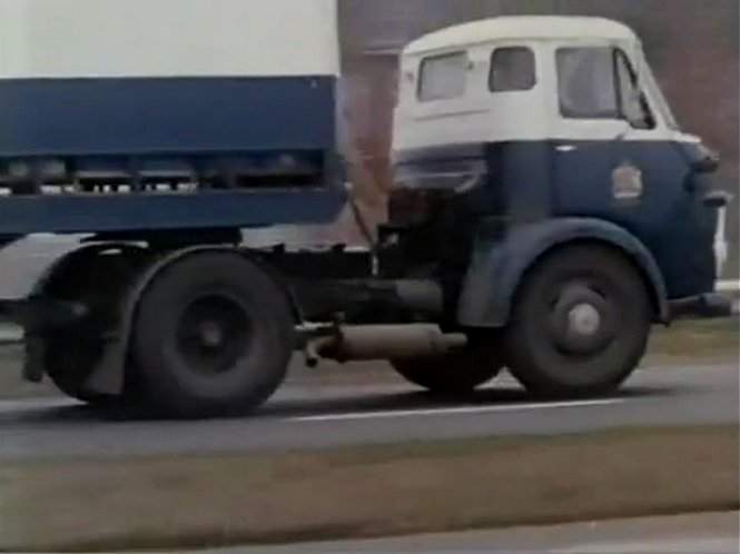 Commer CB