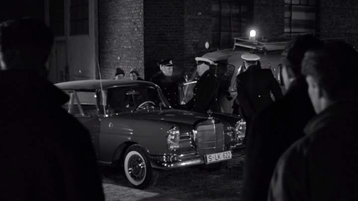 Mercedes-Benz 220 S