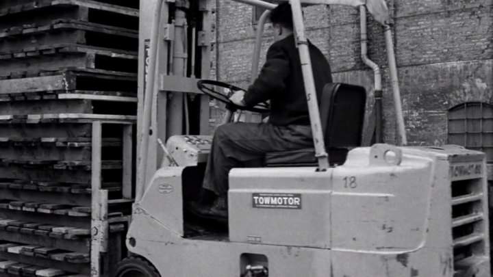 Towmotor 670 LP
