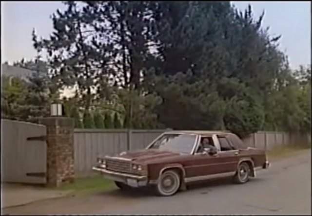 Ford LTD Crown Victoria