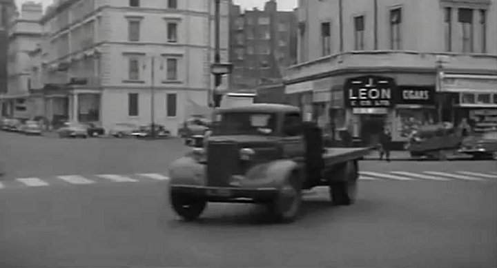 Commer Superpoise Q3