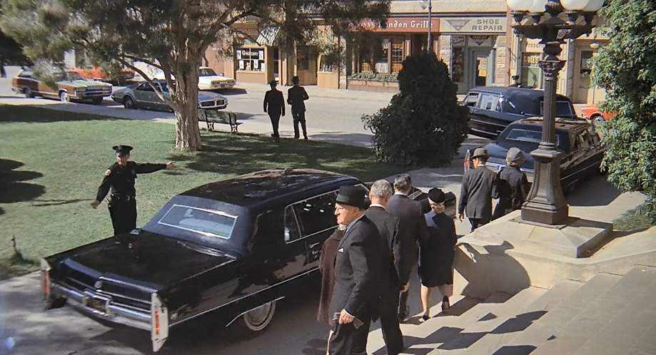 Cadillac Fleetwood 75