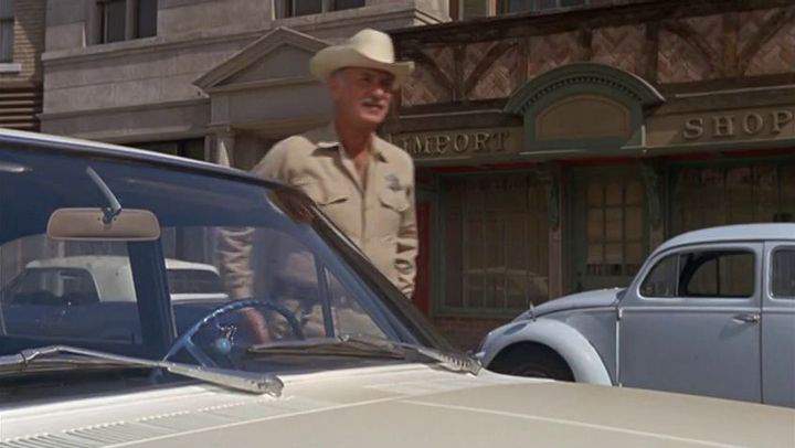 Volkswagen De Luxe Sedan