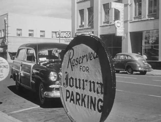 Plymouth De Luxe