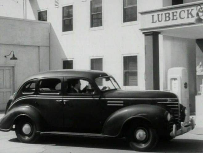 Plymouth De Luxe