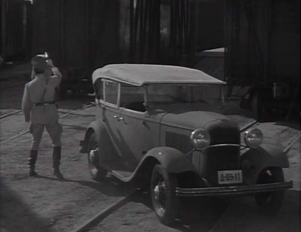 1932 Ford Model B in Comrade X