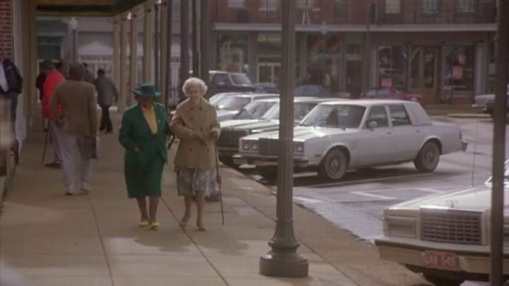 Chrysler New Yorker Fifth Avenue