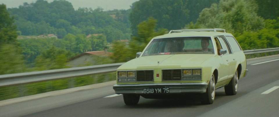 Oldsmobile Custom Cruiser