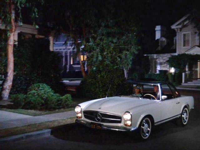 Mercedes-Benz 230 SL