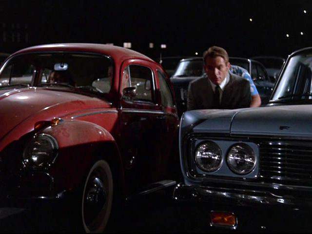 Volkswagen De Luxe Sedan