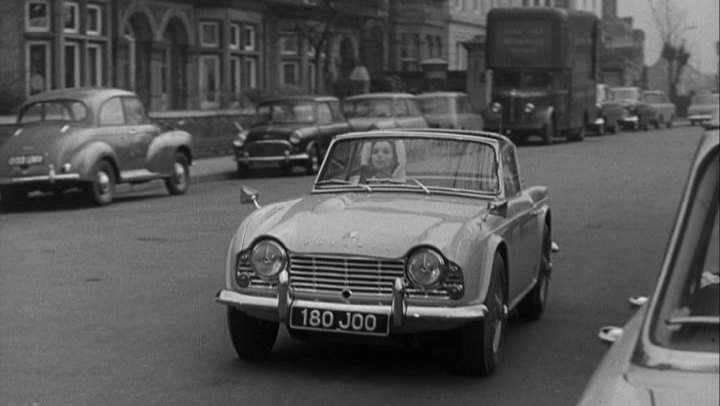 Triumph TR4