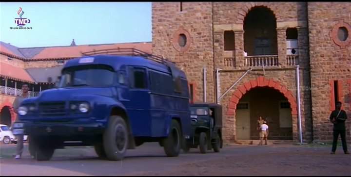 Hindustan Bedford J5