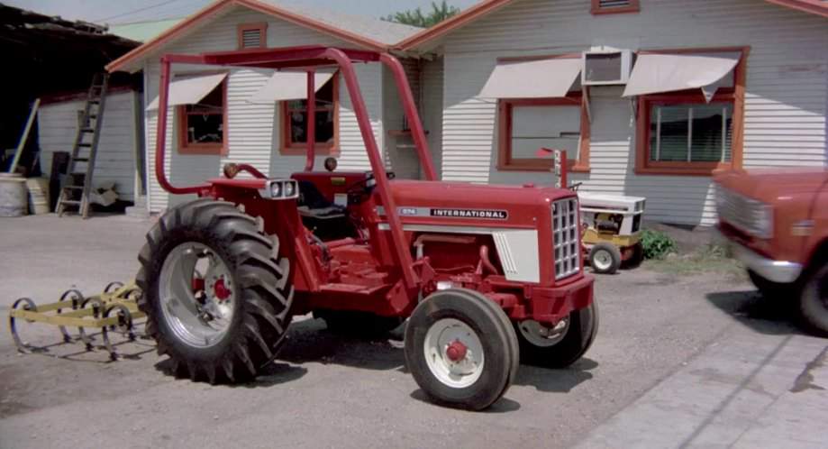 International Harvester 574