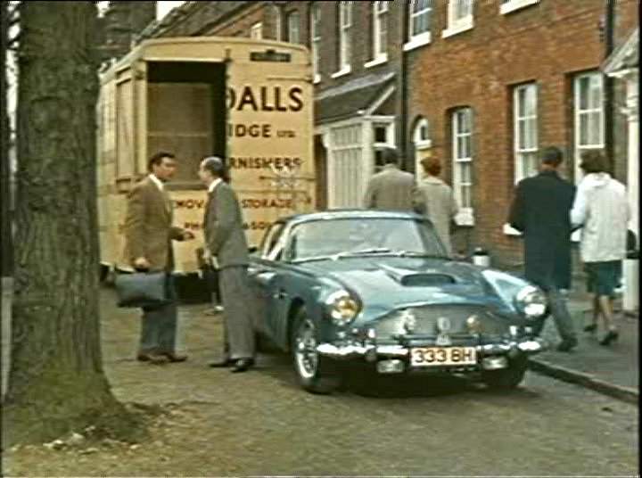 Aston Martin DB4 MkII