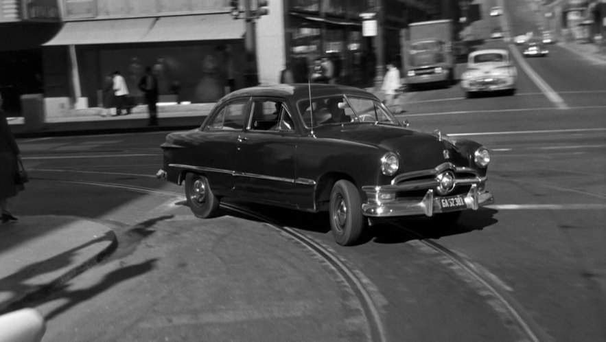 Ford Custom De Luxe