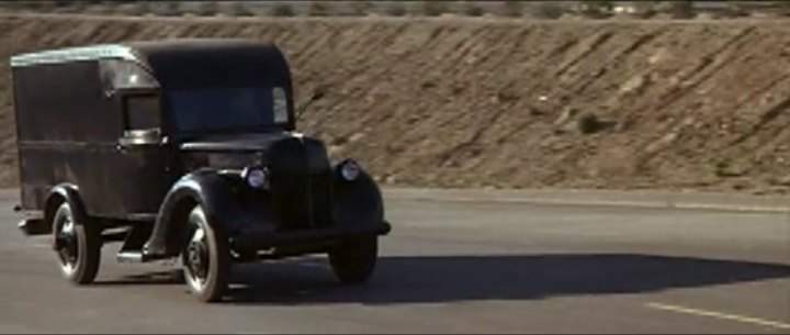 1940 Ford unknown in Ironside