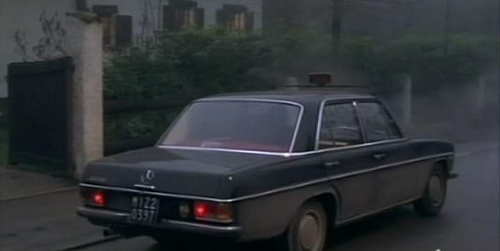 Mercedes-Benz 200 D