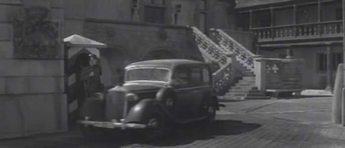 Mercedes-Benz 230 Lang