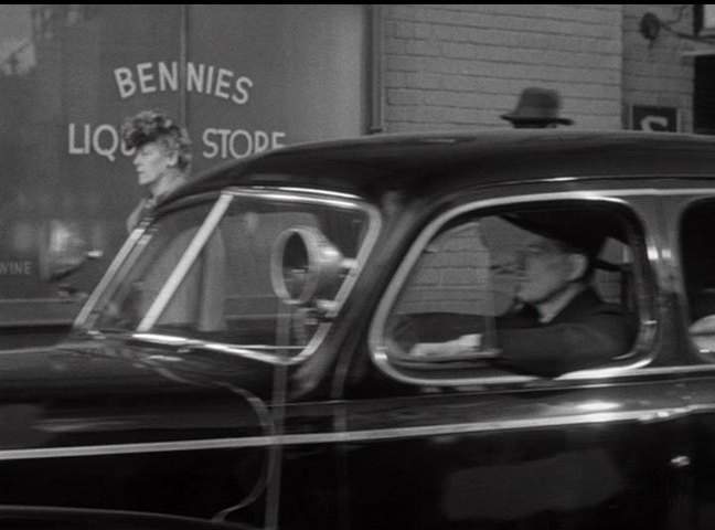 Ford Super De Luxe