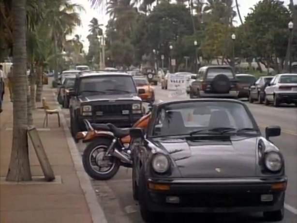 Porsche 911 Carrera Targa