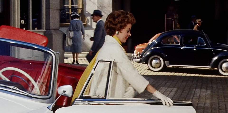 Volkswagen De Luxe Sedan