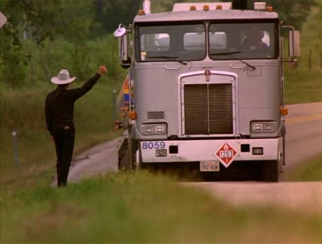 Kenworth K-100