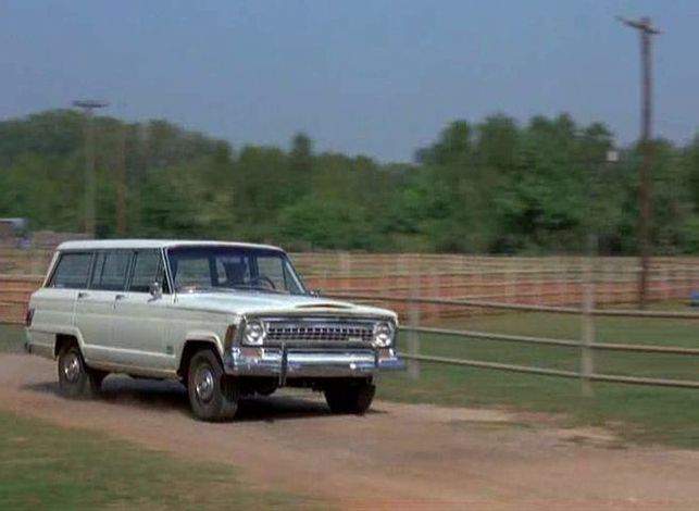 Jeep Wagoneer