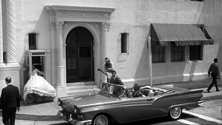 Ford Fairlane 500 Sunliner