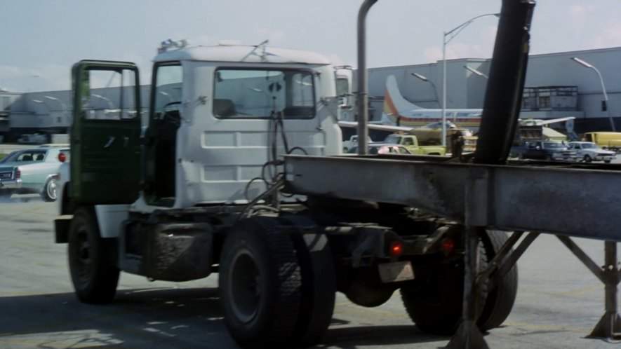 Mack R-Series