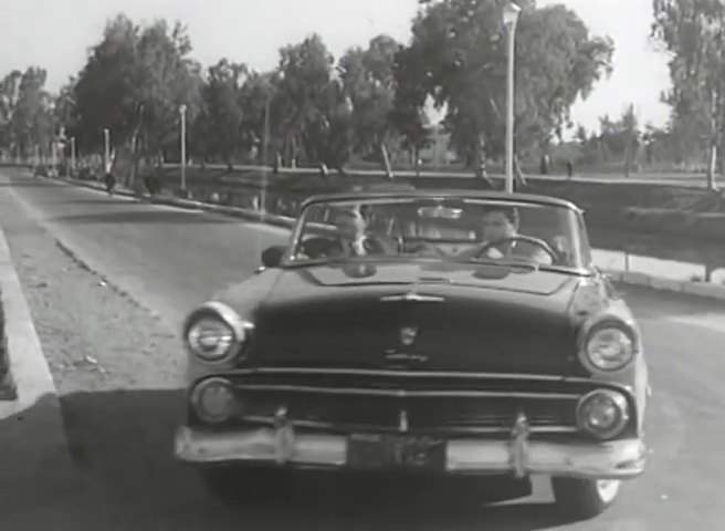 Ford Fairlane Sunliner