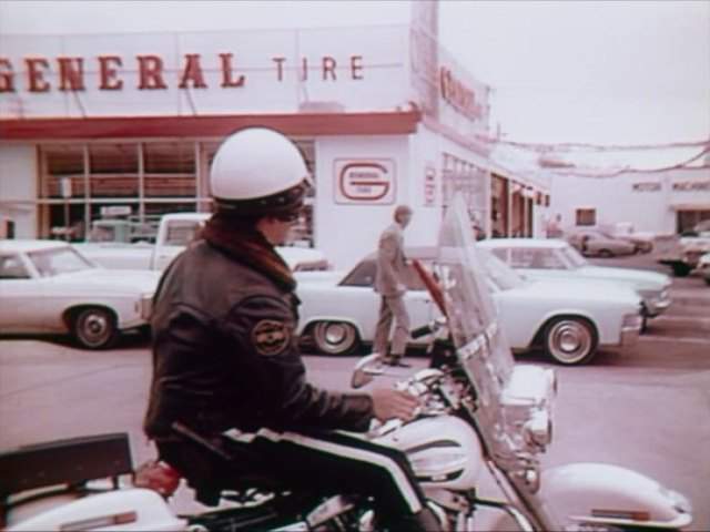 Harley-Davidson FLHP Electra Glide