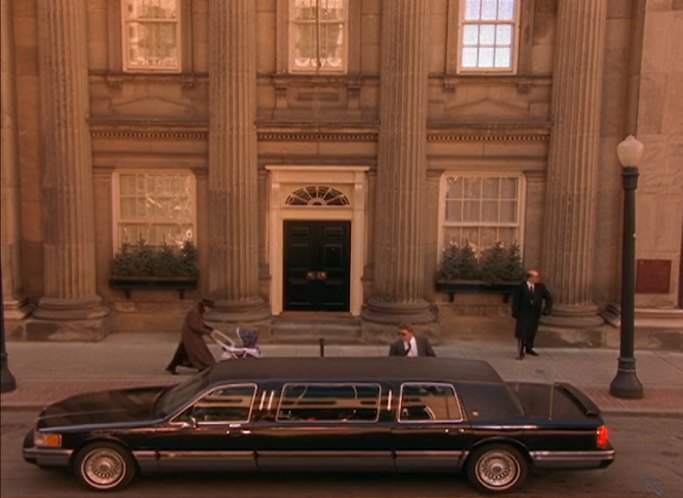 Lincoln Town Car Stretched Limousine