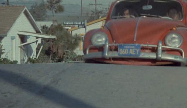 Volkswagen De Luxe Sedan