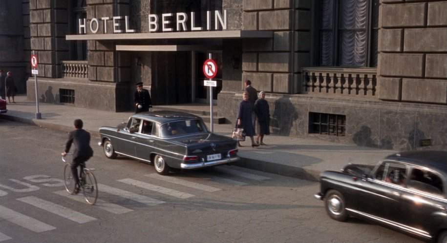 Mercedes-Benz 190