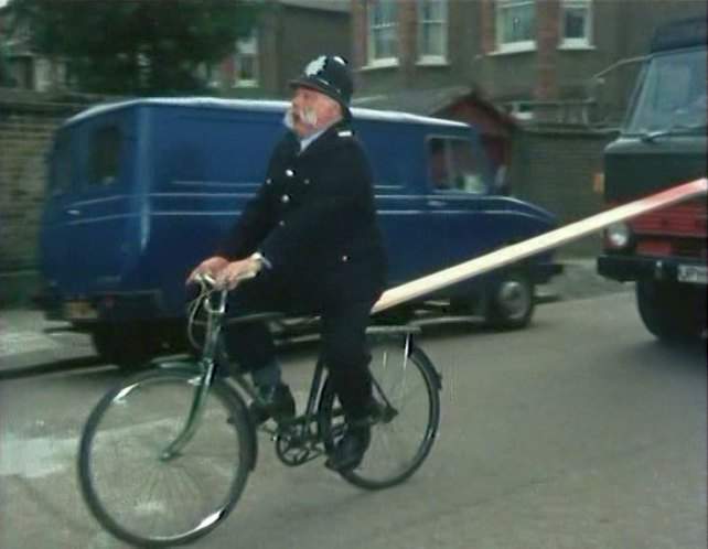 Leyland Sherpa