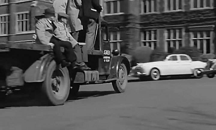 Renault Frégate Grand Pavois
