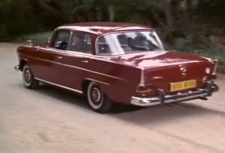 Mercedes-Benz 190