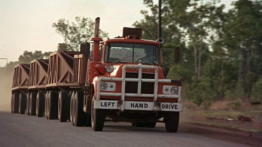 Mack R-Series