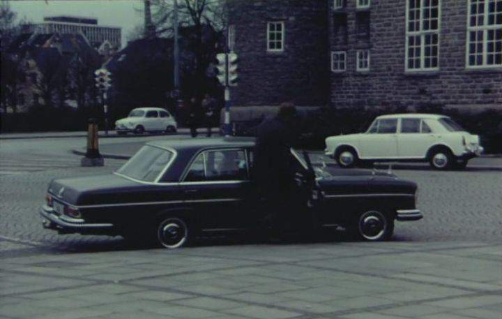 Mercedes-Benz 250 S