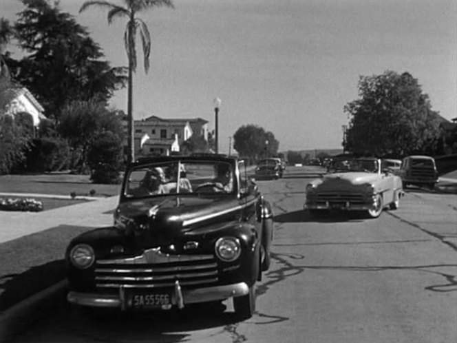 Ford Super De Luxe
