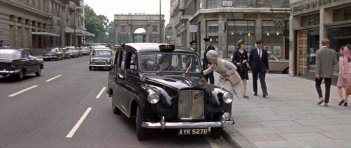 Austin FX4