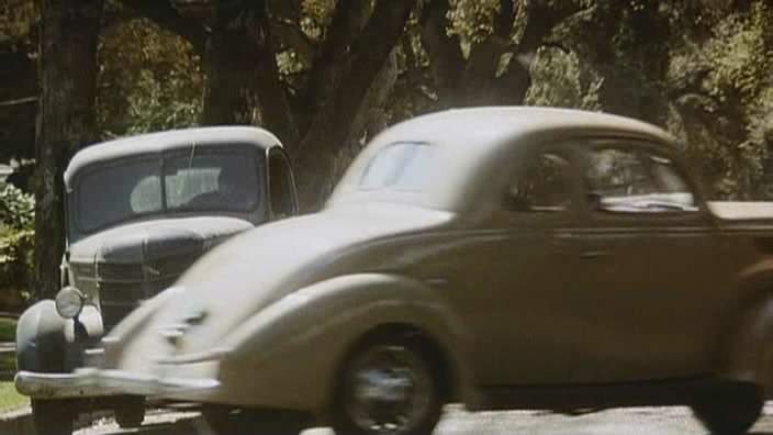Ford V8 De Luxe