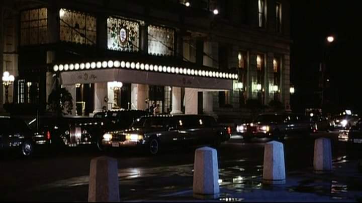 Lincoln Town Car Stretched Limousine