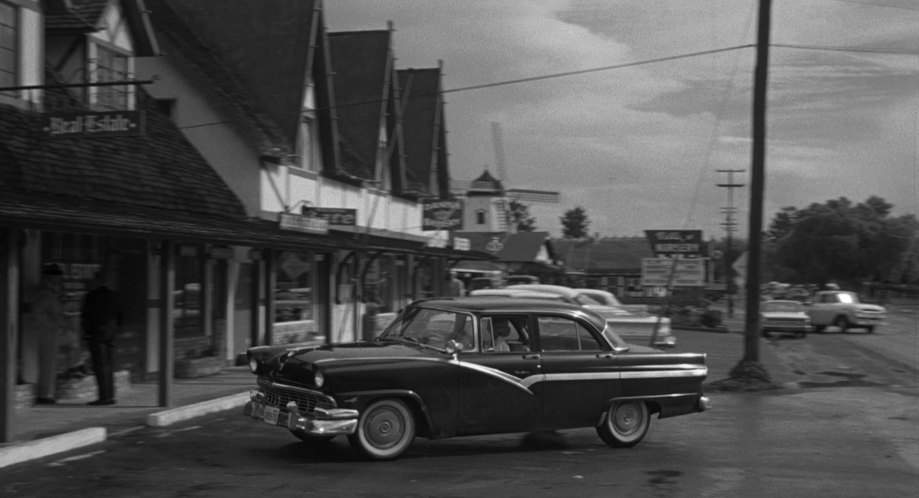 Ford Fairlane